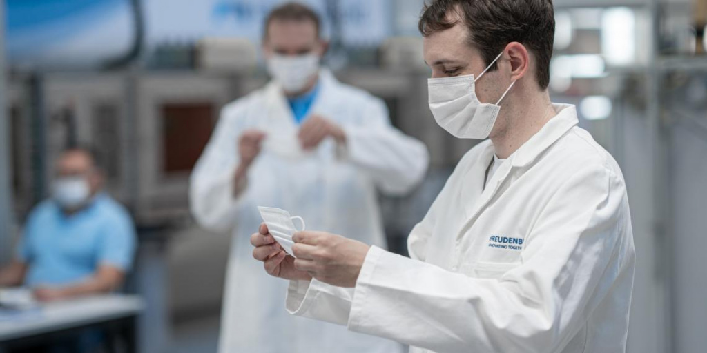 Press Release Mouth-Nose-Masks by Freudenberg_People.jpg